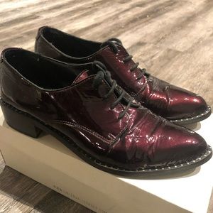 Lintervalle burgundy patent pointy toe oxfords